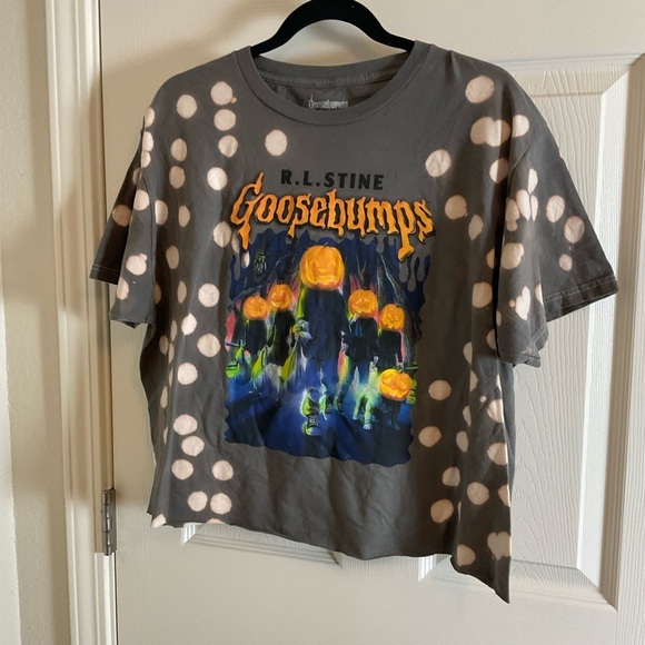Goosebumps Bleach Dye Crop Tee Shirt in size X-Large - Picture 10 of 10
